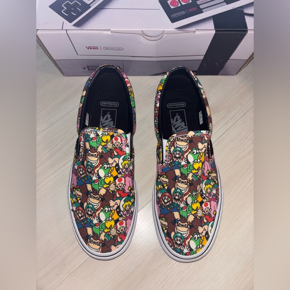 Mario Nintendo Vans - Brand new in box